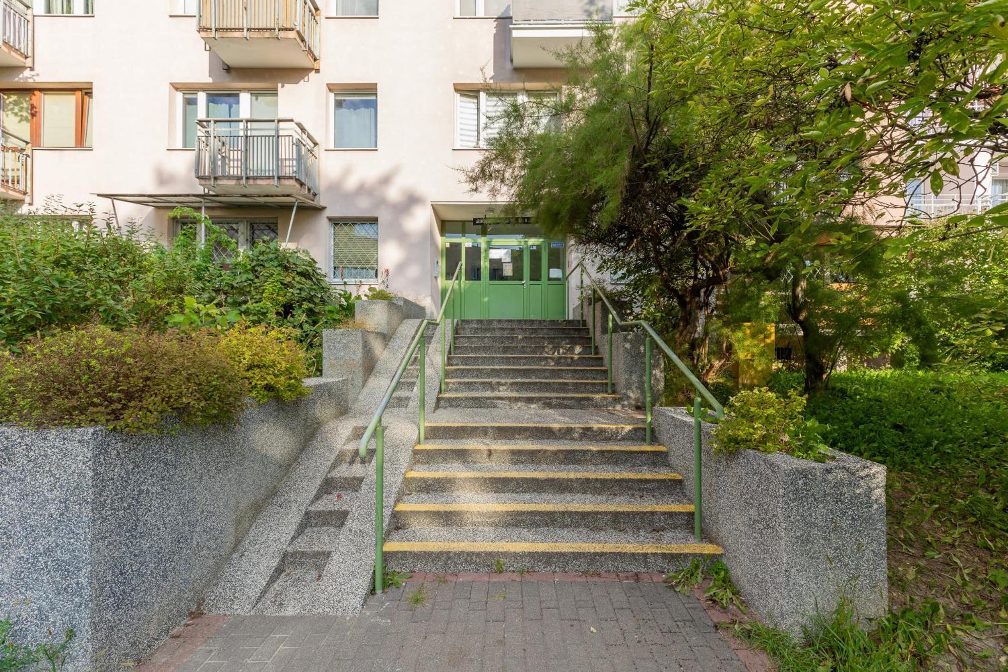 Kopcinskiego Bright & Spacious Ursynow By Renters Apartament *